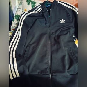 Adidas jacket size S